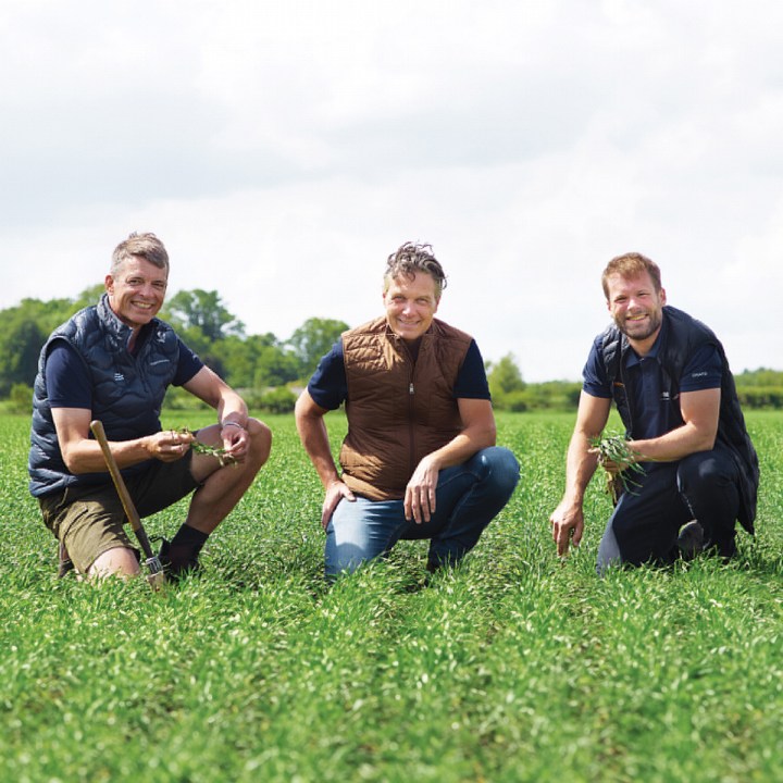 Team-DK-2025-1200x1200_480x480